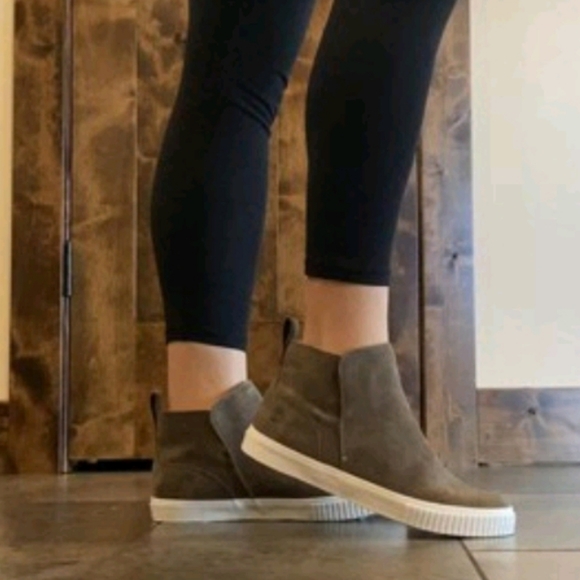 Timberland Skyla Bay Chelsea Boots - Picture 6 of 6